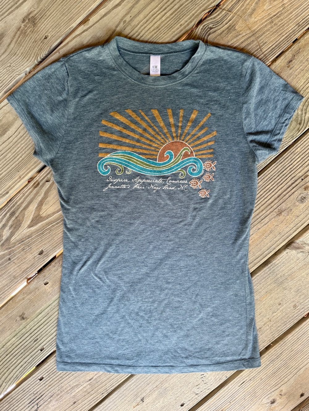 Jennette's Pier Nags Head Outer Banks OBX Graphic Tee size Medium Gray